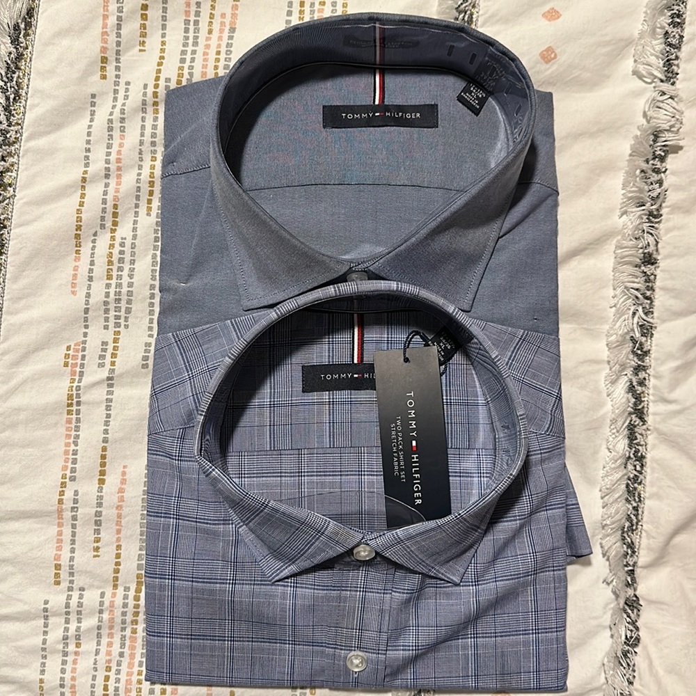 NWT Men’s Tommy Hilfiger Collared Shirt